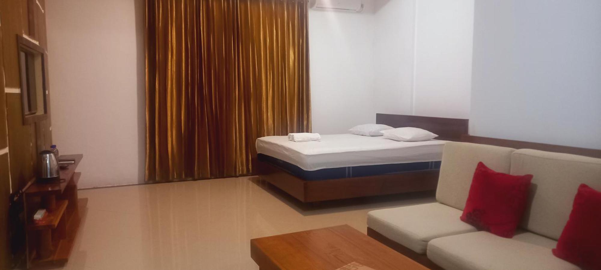 Inang Amang Homestay Labuan Bajo Luaran gambar